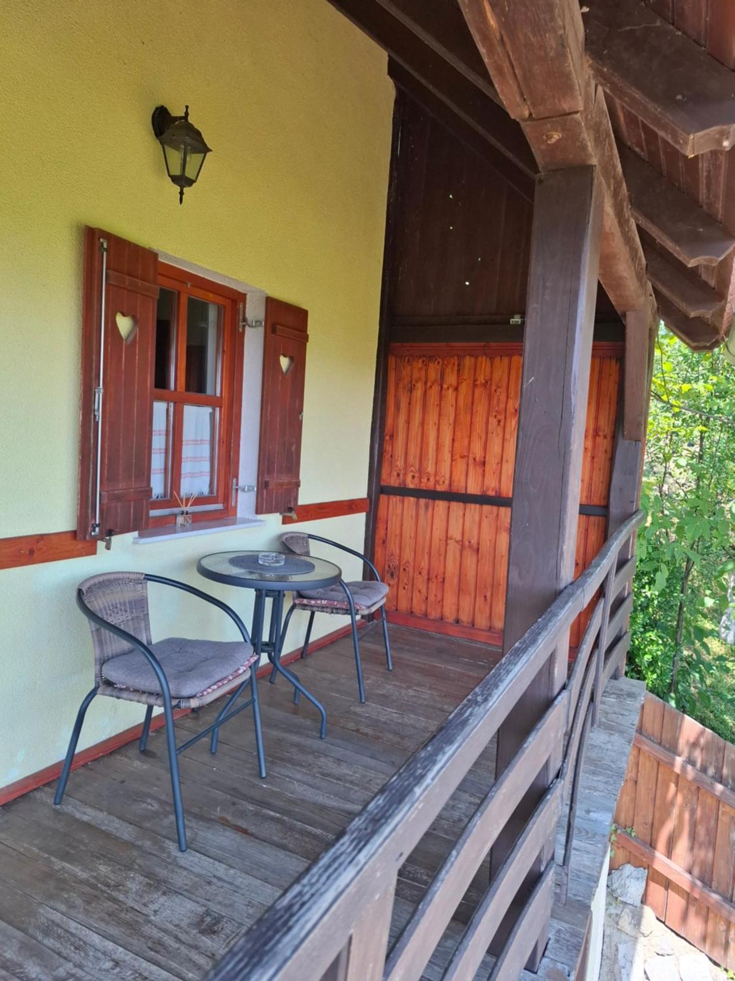 Country House Na Malenom Brijegu Бьеловар Экстерьер фото