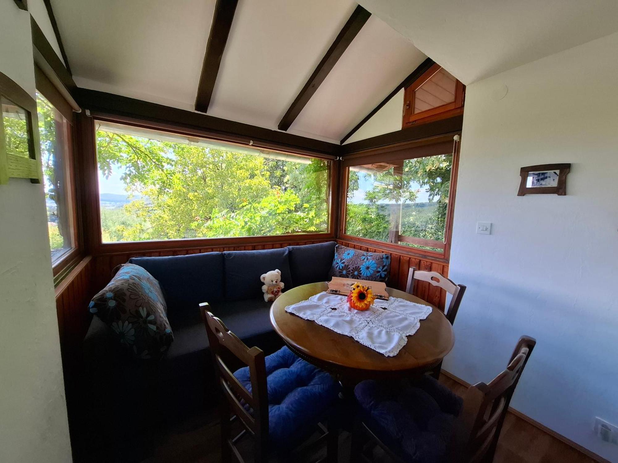 Country House Na Malenom Brijegu Бьеловар Экстерьер фото